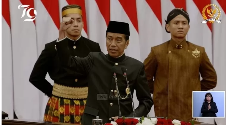 Presiden Joko Widodo (Jokowi) dalam Pidatonya pada Sidang Tahunan MPR RI dan Sidang Bersama DPR dan DPD RI Tahun 2024, di Gedung Nusantara I Kompleks Perkantoran MPR/DPR/DPD RI, Jakarta, Jumat (16/8/2024). YouTube MPR RI