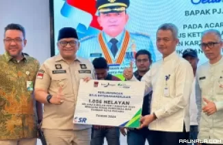 Bank Nagari Serahkan Bantuan Jaminan Sosial kepada 1.056 Nelayan di Padang