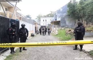 Densus Tangkap 'Calon Pengantin' Bom Bunuh Diri di Batu Malang