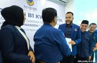 Fadly-Maigus dan 13 Paslon Terima Berkas B1 KWK NasDem
