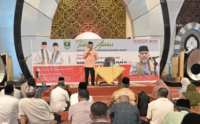 Gubernur Mahyeldi ajak arahan ASN di lingkup Pemprov Sumbar tingkatkan hak pilihnya saat pilkada, Padang, Jumat (20/9/2024). (dok : istimewa)