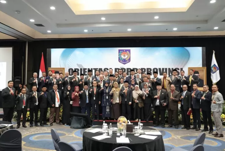 Anggota DPRD Sumbar 2024 -2029, ikuti program orientasi dari Kemendagri di salah satu hotel berbintang di Jakarta. (dok : istimewa)