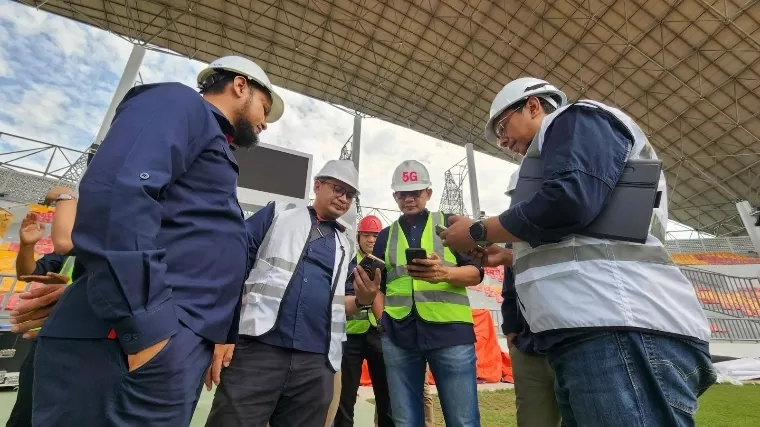 Telkomsel sukses hadirkan pengalaman layanan broadband berteknologi terdepan selama gelaran PON XXI Aceh Sumut 2024 yang berlangsung pada 9-20 September 2024, dengan tercatat lonjakan trafik broadband 5G Telkomsel yang mencapai lebih dari 340 persen. IST