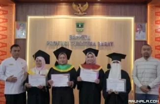 Wagub Audy Motivasi 44 Pelaku UMKM Sumbar Lulusan Program PLUZI Academy