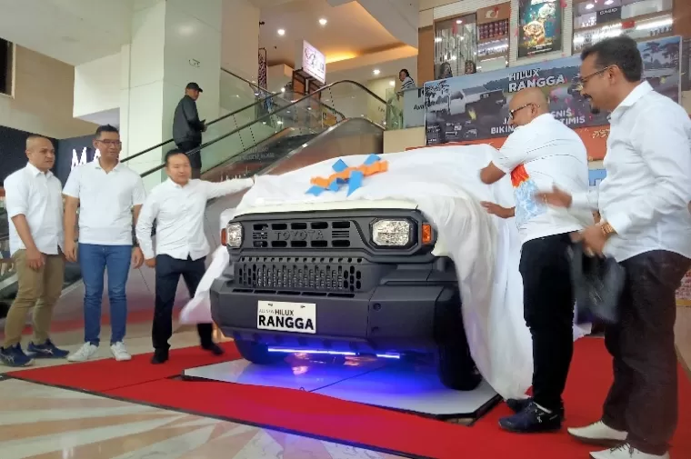 Strategic Sales Planning Dept Head PT Toyota Astra Motor (TAM) Adrian Permana hadir peluncuran All New Hilux Rangga di Padang, Rabu (16/10/2024). (dok : arunala.com)
