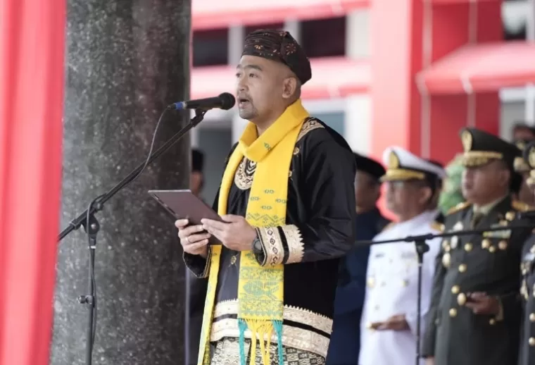 Plt Gubernur Sumbar Audy Joinaldy pimpin upacara peringatan Hari Kesaksian Pancasila di Sumbar, Selasa (1/10/2024). (dok : istimewa)