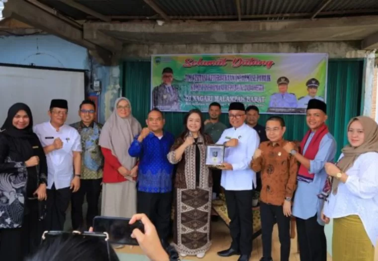 Tim visitasi pusat saat mengunjungi Nagari Malampah Barat, Kabupaten Pasaman, Jumat (11/10/2024). IST