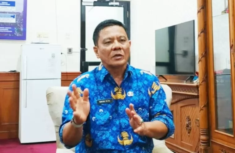 Pj Sekko Pariaman, Yaminu Rizal beri penjelasan soal adanya ASN dukung salah satu paslon di kota itu, Kamis sore (17/10/2024). (dok : istimewa)