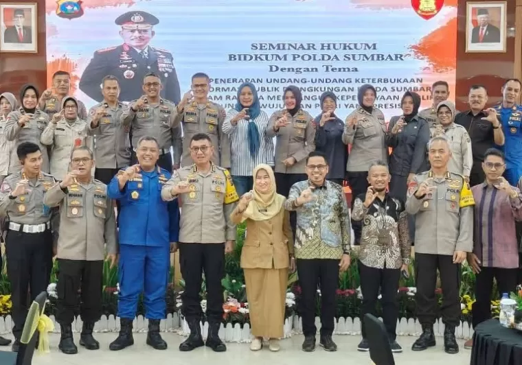 Polda Sumbar gelar seminar keterbukaan informasi publik, di Mapolda Sumbar, Selasa (15/10/2024). IST