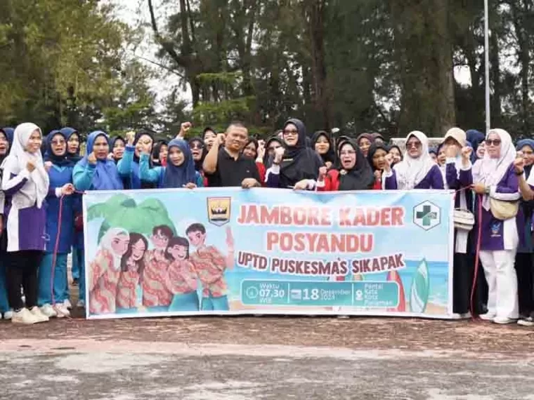 Plt Kadinkes Kota Pariaman Rio Arisandi membuka Jambore Kader Posyandu Kesehatan Tingkat Wilayah Kerja Puskesmas Sikapak, Rabu (18/12/2024). IST