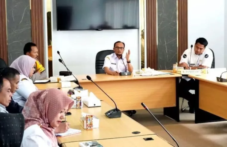 Dinas Pariwisata Sumbar gelar rapat dengan Pemko Padangpanjang menyangkut pelaksanaan pemilihan Uda Uni Sumbar 2024, di Balaikota Padangpanjang, Rabu (4/12/2024). IST