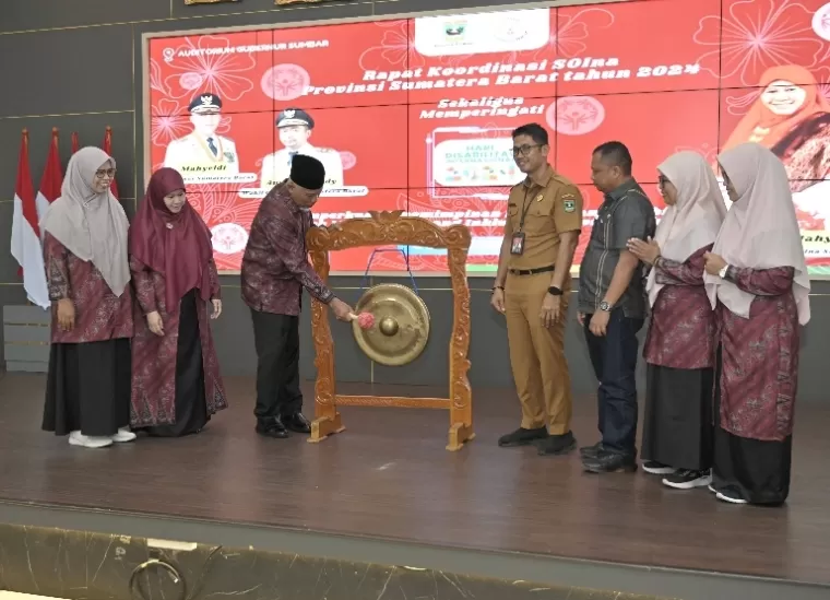Gubernur Mahyeldi buka rakor SOIna) Sumbar sekaligus peringatan Hari Disabilitas Internasional (HDI) di Auditorium Istana Gubernur, Selasa (3/12/2024). IST