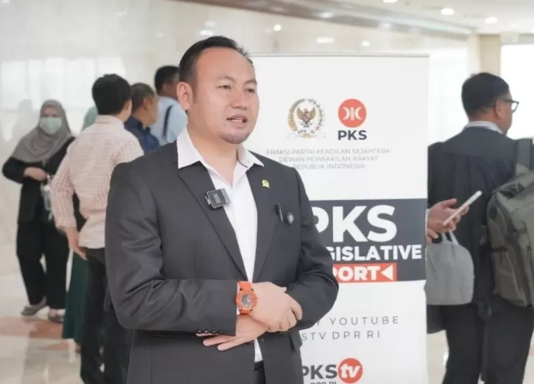 Anggota DPR RI yang juga Sekretaris tim pemenangan Mahyeldi-Vasko, Rahmat Saleh. IST