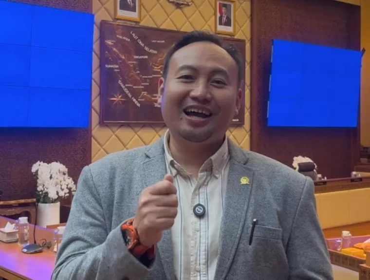 Anggota Komisi II DPR RI, Rahmat Saleh beri keterangan seusai RDP dengan KPU dan Bawaslu di gedung DPR RI Senayan, Rabu (4/12/2024). IST