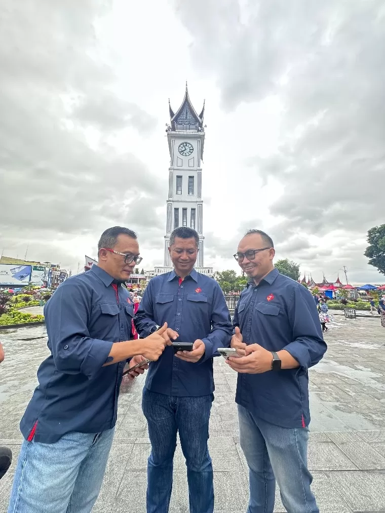 Telkomsel memastikan kesiapan layanan dan jaringan di kawasan utama wisata Jam Gadang, Bukittinggi menyambut puncak libur Natal dan Tahun Baru (NARU) 2024. IST