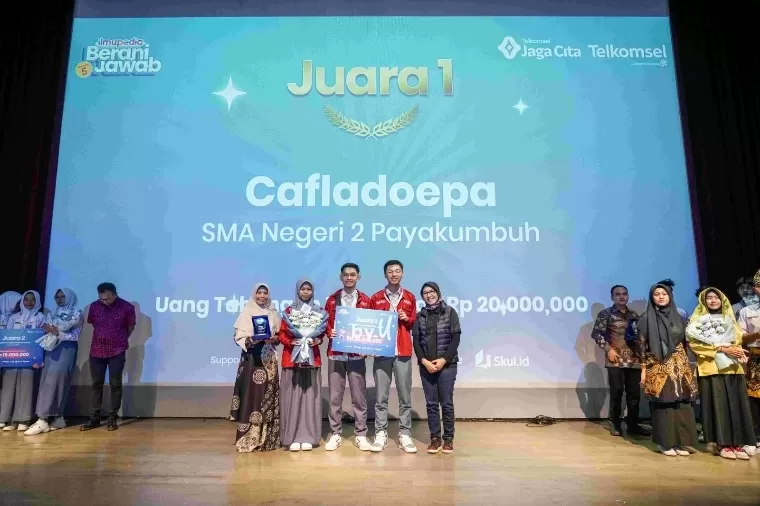 Final Ilmupedia Berani Jawab Season 5' di Ice Palace Hall, Mall Lotte Shopping Avenue pada Kamis (12/12/2024), SMAN 2 Payakumbuh raih juara 1. IST