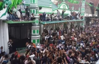Senator Asal Jambi Minta Dibuatkan Gapura Khas India di Kampung Kaliang, Padang