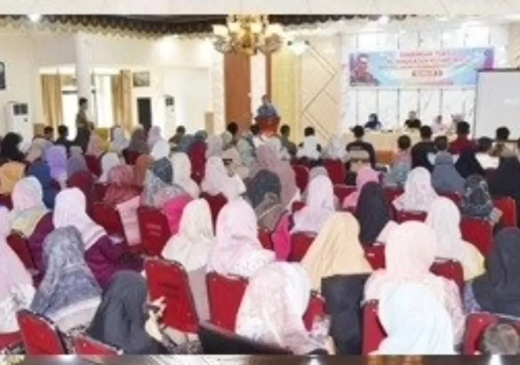 Peserta bimtek Peningkatan Kompetensi Guru dan Tenaga Kependidikan Sekolah Dasar Gugus II yang diadakan Dikpora Kota Pariaman, Jumat siang (17/1/2025). IST