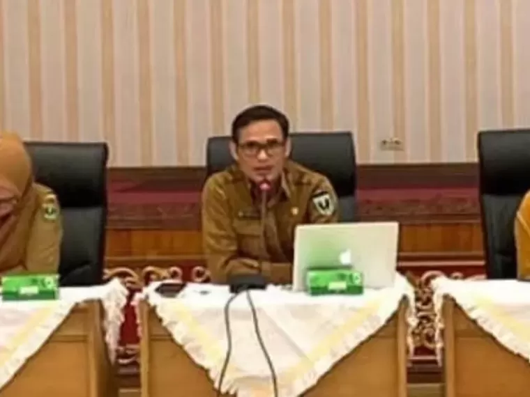 Kepala Biro Pemerintahan dan Otonomi Daerah Sektariat Pemprov Sumbar, Ezeddin Zein . IST
