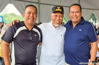 Gubernur Mahyeldi Peluk Hangat Yota Balad Mulyadi dalam Pelaksanaan Gladi