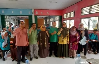 Kerap Kebanjiran, Sitti Izzati Tinjau SMAN 2 Batang Anai Saat Reses