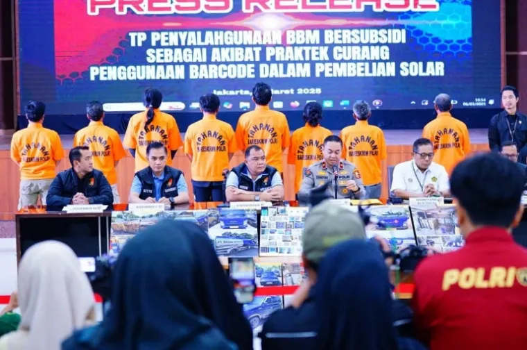 Dittipidter Bareskrim Polri konferensi pers di Mabes Polri terkait pengungkapan kasus penyalahgunaan BBM subsidi, Kamis (6/3/2025). IST