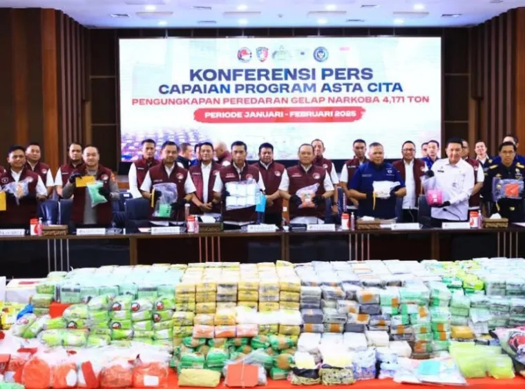 Direktorat Tindak Pidana Narkoba Bareskrim Polri saat konpres hasil penangkapan tindak pidana narkotika, di Mabes Polri, Rabu (5/3/2025). IST