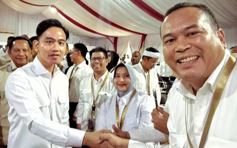 Wali Kota Pariaman, Yota Balad bersama Wakil Presiden RI, Gibran Rakabuming Raka di Magelang, Jawa Tengah, Rabu (26/2/2025). IST