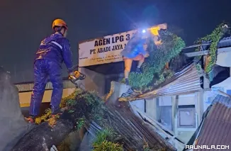 Cuaca Ekstrem Landa Padang,  18 Rumah Rusak, dan Longsor di Dua Lokasi