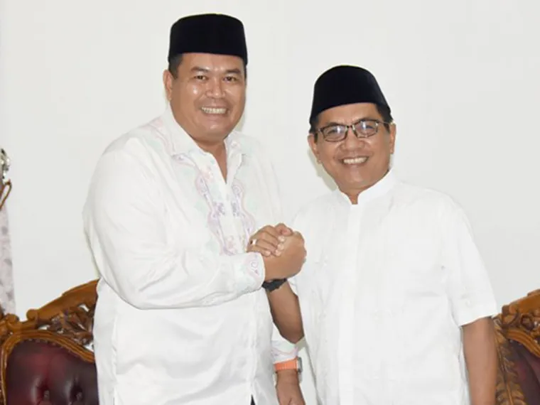 Wali Kota Pariaman Yota Balad silaturahmi ke Bupati Padangpariaman John Kenedy Azis, Minggu sore (2/3/2025). IST