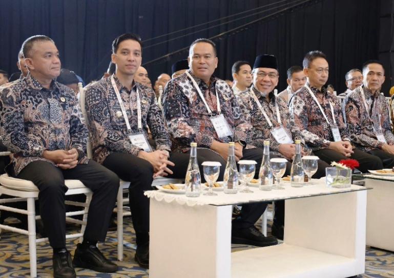 Wali Kota Pariaman Yota Balad jadi salah satu dari sejumlah wali kota se Indonesia saat hadiri (Munas) VII APEKSI 2025 di Kota Surabaya, Kamis (8/5/2025).  IST
