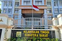 Diduga Terkait Korupsi, Eks Dirut Perumda PSM Resmi Ditahan Kejati Sumbar