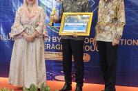 UUS Bank Nagari Raih The Best Indonesia Finance Award 2025-Gold Award (B) 4 Stars