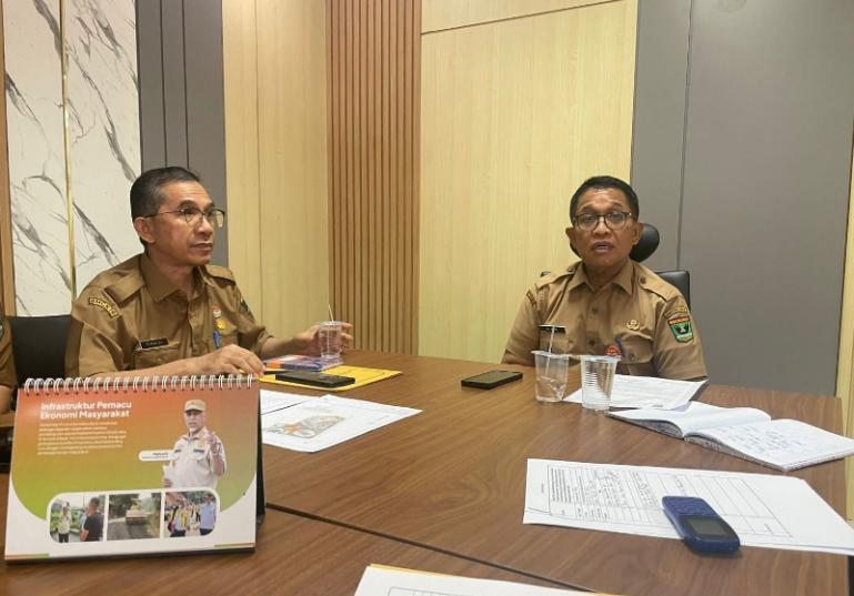 Kepala Biro Kesra Setprov Sumbar, Al Amin paparkan rencana salat Idul Adha di halaman kantor Gubernur Sumbar, kepada media, Kamis (5/6/2025). IST