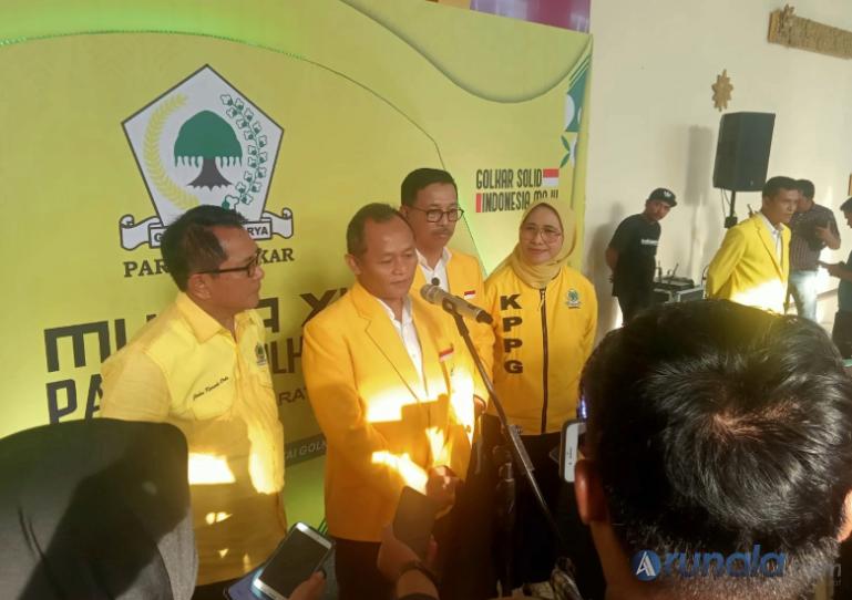 Sekjen DPP Golkar, M Sarmuji beri keterangan kepada wartawan seusia pelantikan Ketua DPD I Golkar Sumbar, di Padang, Senin (30/6/2025). (dok : arunala.com)