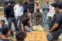 BNNP Sumbar Tangkap Kurir Ganja Seberat 17 Kg di Agam