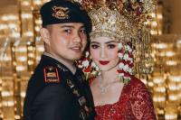 HUT Bhayangkara, Febby Rastanty Dampingi Suami Naik Pangkat