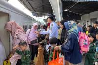Liburan Sekolah, Penumpang KA Pariaman Ekspres Capai 79.777 Penumpang