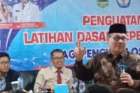 Muhidi Tanamkan Dasar Kepemimpinan pada Pengurus OSIS SMK se Sumbar
