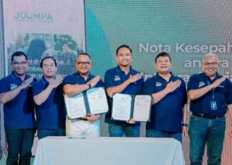 Foto bersama penandatanganan MoU Joumpa antara PT Integrasi Aviation Solusi atau InJourney Aviation Services (IAS) dengan Bank Mandiri, Jumat (1/8/2025). IST