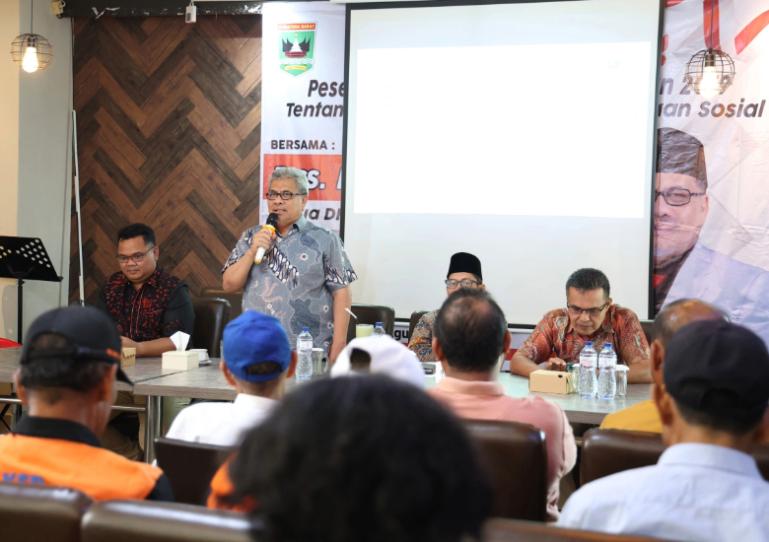 Ketua DPRD Sumbar, Muhidi menerangkan Perda Kesejahteraan Sosial kepada peserta Sosper, di Padang, Minggu (24/8/2025). IST