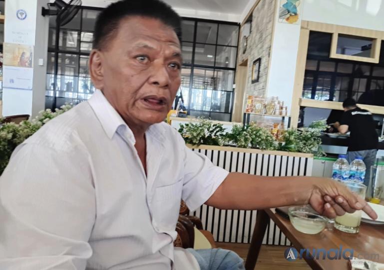 Pemilik angkutan dan juga anggota Organda Sumbar bidang Transportasi, Syafrizal akrab disapa Ujang. (dok : arunala.com)