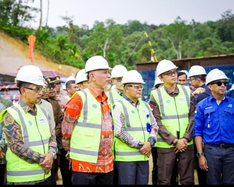 Gubernur Sumbar, Mahyeldi resmikan pengeboran perdana sumur panas bumi BNJ-1 PSPE Bonjol milik PT Medco Power Indonesia di Kabupaten Pasaman, Kamis (11/92025). IST