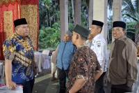 Lanjutkan Pembangunan Nurul Iman Desa Naras I, ASN Pemko Pariaman Badoncek
