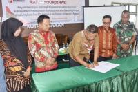 Pemko - Bawaslu Pariaman Teken Nota Kesepahaman Soal Validasi Data Pemilih Berkelanjutan