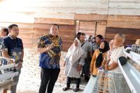Yota Balad Resmikan UD Jaenab Fresh Farm Eggs di Desa Rambai