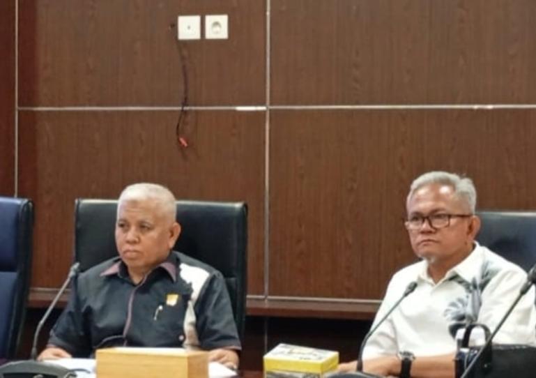 Komisi V DPRD Sumbar dan mitra kerjanya tuntaskan pembahasan Ranperda  Fasilitasi dan Pengelolaan Pesantren, Kamis (18/9/2025). IST