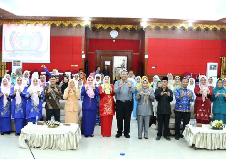 FGD Pengabdian Masyarakat UIN Syech M Djamil Djambek Bukittinggi yang dihadiri Wali Kota Yota Balad, di Kota Pariaman, Selasa (28/10/2025). IST