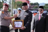 Sembilan Personel Polda Sumbar Raih Penghargaan Dari Gubernur Sumbar