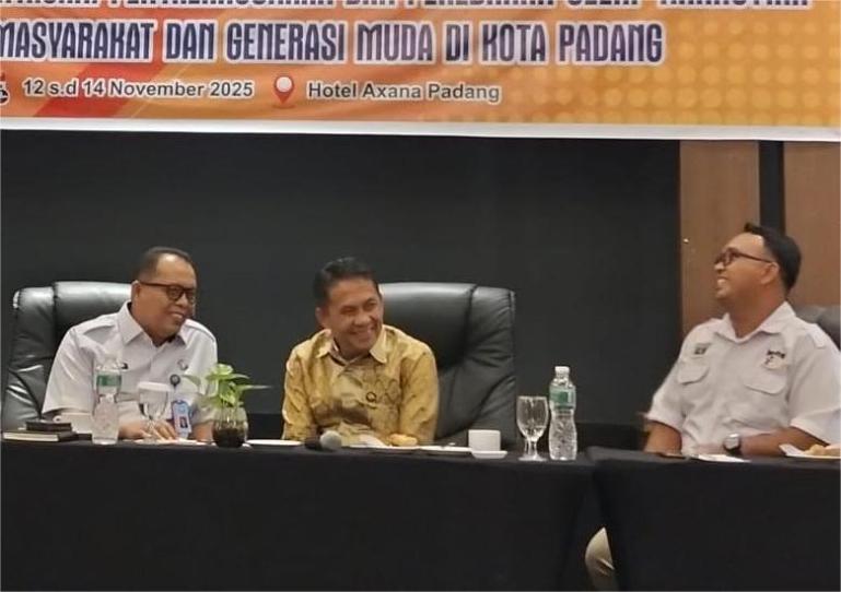 Wakil Ketua DPRD Sumbar, Evi Yandri Rajo Budiman menghadiri sosialisasi P4GN di salah satu hotel di Padang, Rabu (12/11/2025). IST